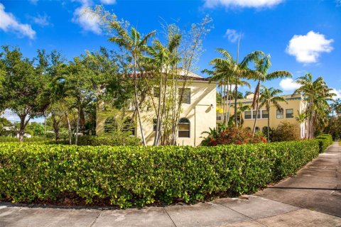 Copropriété à vendre à Miami Shores, Floride: 41.71 m2 № 1979730 - photo 2