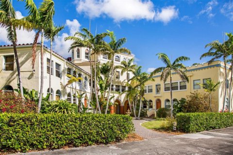 Copropriété à vendre à Miami Shores, Floride: 41.71 m2 № 1979730 - photo 1