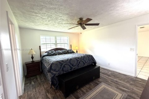 Купить виллу или дом в Лодерхилл, Флорида 4 спальни, 154.59м2, № 2047822 - фото 20