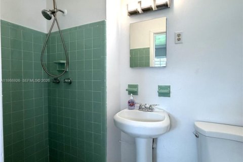 Купить виллу или дом в Лодерхилл, Флорида 4 спальни, 154.59м2, № 2047822 - фото 25