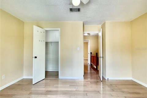 Condo in Tampa, Florida, 2 bedrooms № 2400385 - photo 12