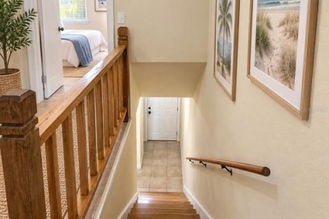 Condo in Tampa, Florida, 2 bedrooms № 2400385 - photo 18