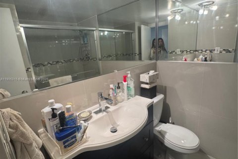 Купить кондоминиум в Майами-Бич, Флорида 2 спальни, 95.69м2, № 1955952 - фото 17