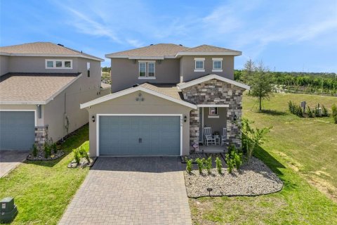 Casa en Minneola, Florida 4 dormitorios, 195.09 m2 № 2151215