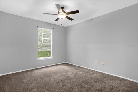 Condo in Lake Mary, Florida, 3 bedrooms № 2237866 - photo 18