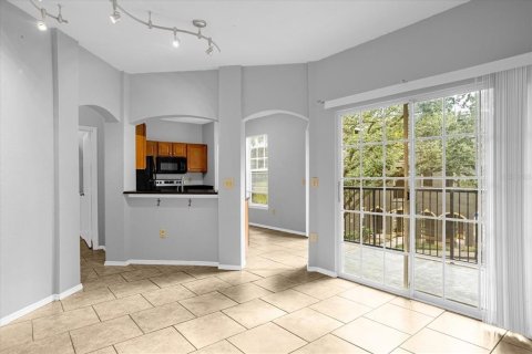 Condo in Lake Mary, Florida, 3 bedrooms № 2237866 - photo 7