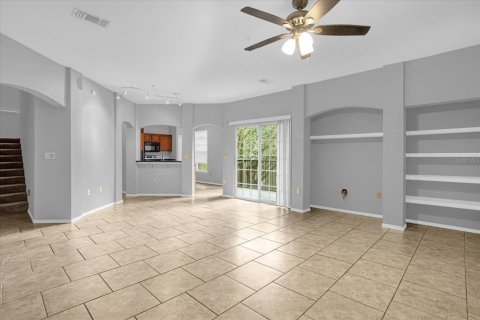 Condo in Lake Mary, Florida, 3 bedrooms № 2237866 - photo 4