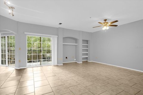 Condo in Lake Mary, Florida, 3 bedrooms № 2237866 - photo 6