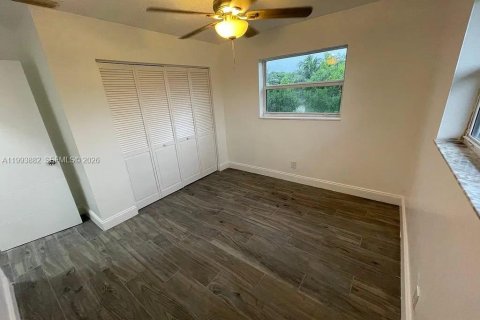 Condo in Fort Lauderdale, Florida, 2 bedrooms  № 2055651 - photo 7