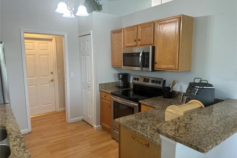 House in Haines City, Florida 3 bedrooms, 129.69 sq.m. № 2199618 - photo 11