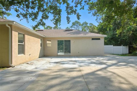 Casa en venta en Palm Coast, Florida, 4 dormitorios, 153.85 m2 № 1915389 - foto 19
