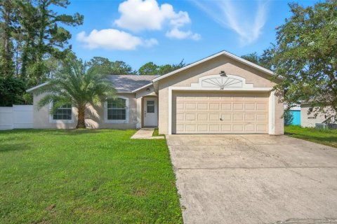 Casa en venta en Palm Coast, Florida, 4 dormitorios, 153.85 m2 № 1915389 - foto 1