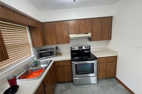 House in Orange City, Florida 2 bedrooms, 83.61 sq.m. № 1368100 - photo 11
