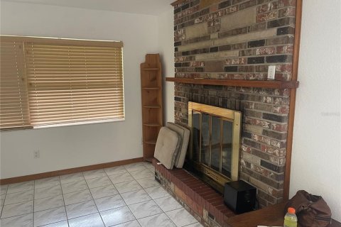 House in Orange City, Florida 2 bedrooms, 83.61 sq.m. № 1368100 - photo 9