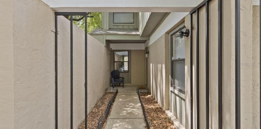 Condo à Gainesville, Floride, 2 chambres № 2097039