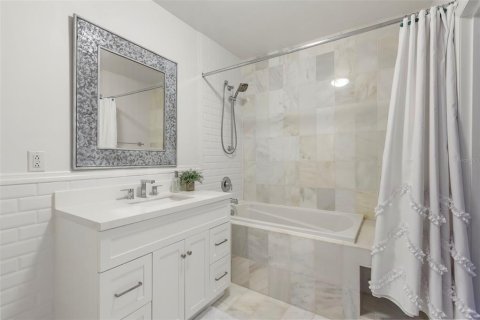 Купить виллу или дом в Орландо, Флорида 9 комнат, 313.17м2, № 2435224 - фото 19