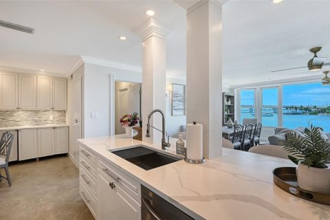 Condominio en venta en Sarasota, Florida, 2 dormitorios, 108.51 m2 № 2224538 - foto 12