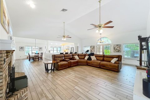 Casa en venta en Winter Springs, Florida, 4 dormitorios, 253.81 m2 № 1899639 - foto 27