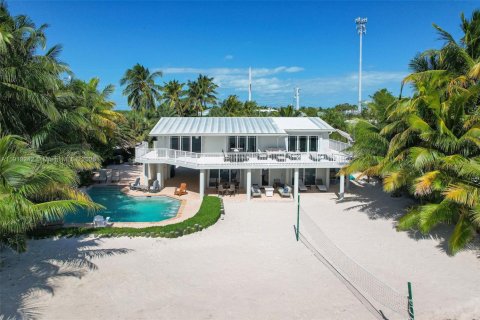 Casa en venta en Islamorada, Village of Islands, Florida, 4 dormitorios, 142.33 m2 № 1973038 - foto 6