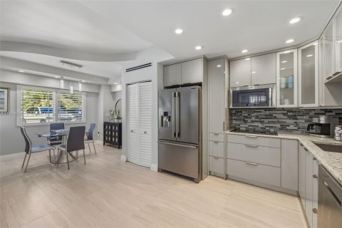 Casa en venta en Islamorada, Village of Islands, Florida, 4 dormitorios, 142.33 m2 № 1973038 - foto 29