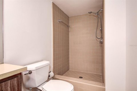 Condominio en venta en Largo, Florida, 2 dormitorios, 118.73 m2 № 1884012 - foto 18