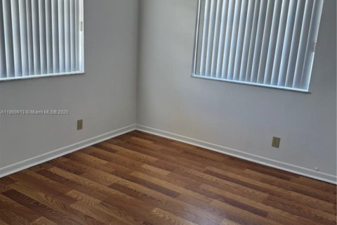 Condo in Coral Springs, Florida, 2 bedrooms  № 1896986 - photo 7