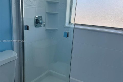 Condo in Coral Springs, Florida, 2 bedrooms  № 1896986 - photo 5