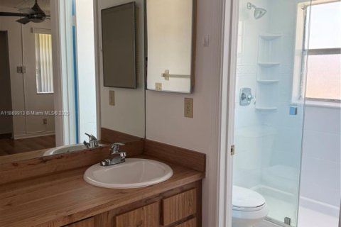 Condo in Coral Springs, Florida, 2 bedrooms  № 1896986 - photo 10