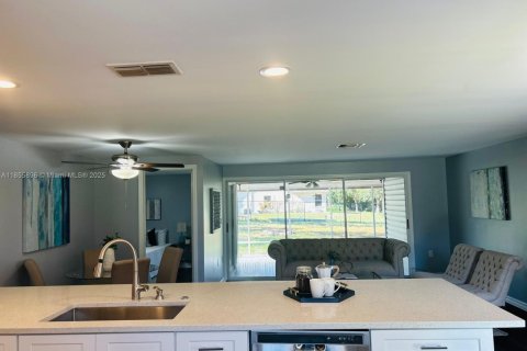 House in Spring Hill, Florida 4 bedrooms № 1882581 - photo 22
