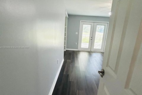 House in Spring Hill, Florida 4 bedrooms № 1882581 - photo 6