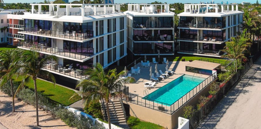 Condo in Palm Beach Shores, Florida, 3 bedrooms  № 1045486