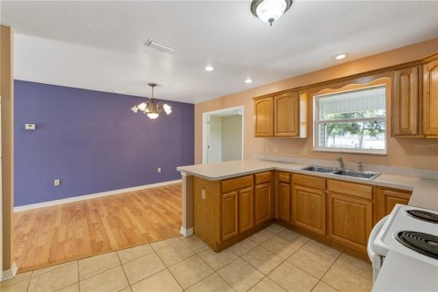 House in Trenton, Florida 2 bedrooms, 125.42 sq.m. № 1720635 - photo 10