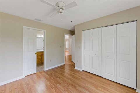House in Trenton, Florida 2 bedrooms, 125.42 sq.m. № 1720635 - photo 21