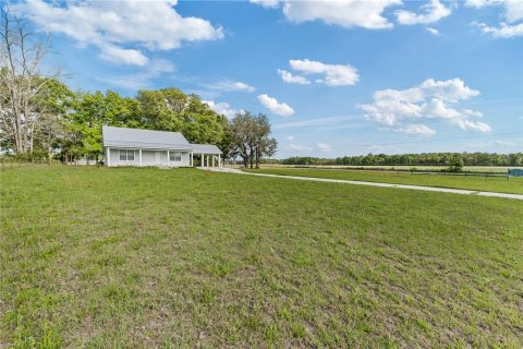 House in Trenton, Florida 2 bedrooms, 125.42 sq.m. № 1720635 - photo 7