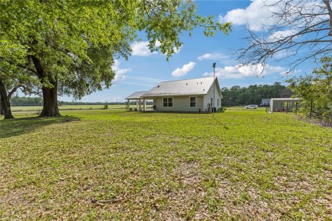 House in Trenton, Florida 2 bedrooms, 125.42 sq.m. № 1720635 - photo 6
