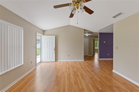 House in Trenton, Florida 2 bedrooms, 125.42 sq.m. № 1720635 - photo 13
