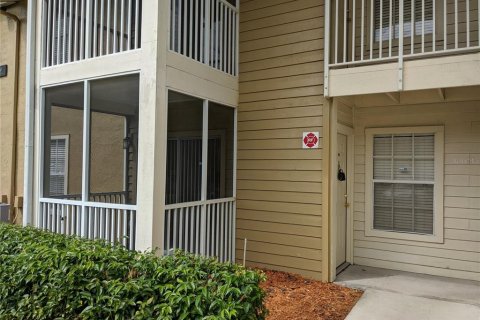 Condo in Brandon, Florida, 2 bedrooms  № 2196820 - photo 28