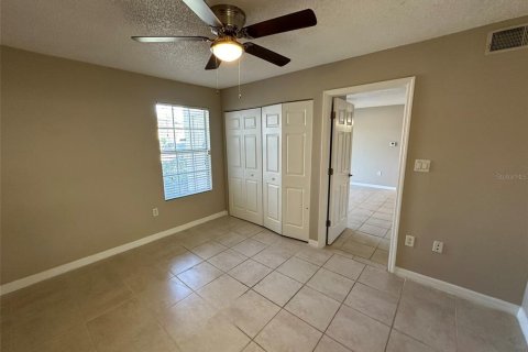Condo in Brandon, Florida, 2 bedrooms  № 2196820 - photo 18