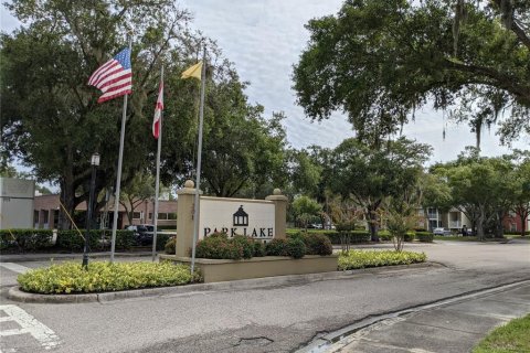 Condo in Brandon, Florida, 2 bedrooms  № 2196820 - photo 7