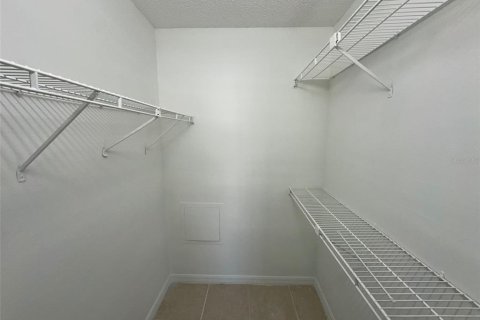 Condo in Brandon, Florida, 2 bedrooms  № 2196820 - photo 24