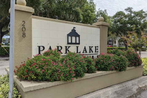 Condo in Brandon, Florida, 2 bedrooms  № 2196820 - photo 2