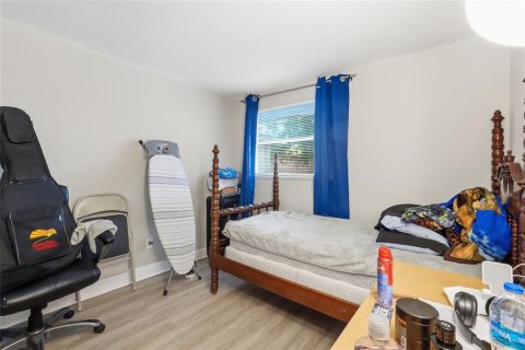 Propiedad comercial en venta en Bradenton, Florida, 6 dormitorios, 185.06 m2 № 2418617 - foto 17