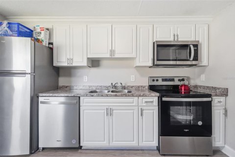 Propiedad comercial en venta en Bradenton, Florida, 6 dormitorios, 185.06 m2 № 2418617 - foto 14