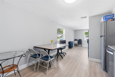 Propiedad comercial en venta en Bradenton, Florida, 6 dormitorios, 185.06 m2 № 2418617 - foto 13