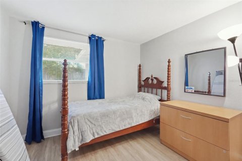 Propiedad comercial en venta en Bradenton, Florida, 6 dormitorios, 185.06 m2 № 2418617 - foto 15