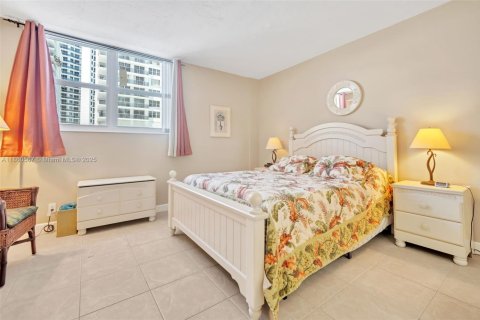 Condominio en venta en Hollywood, Florida, 1 dormitorio, 82.03 m2 № 1889718 - foto 20