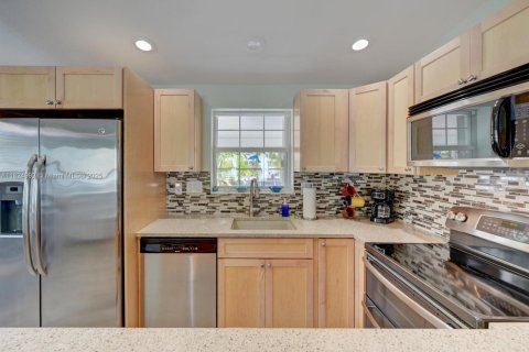 House in Key Largo, Florida 2 bedrooms, 89.19 sq.m. № 1836780 - photo 23