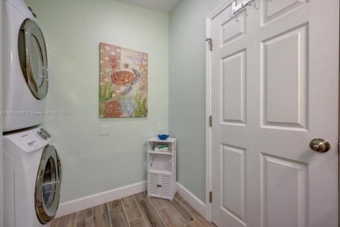 House in Key Largo, Florida 2 bedrooms, 89.19 sq.m. № 1836780 - photo 29