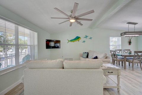 House in Key Largo, Florida 2 bedrooms, 89.19 sq.m. № 1836780 - photo 19