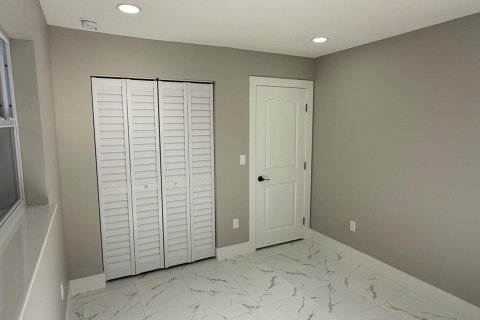 Casa en venta en Stuart, Florida, 3 dormitorios, 162.86 m2 № 2240188 - foto 16